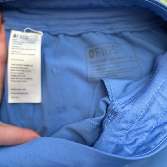 FIGS M ceil blue Zamora jogger scrubs- worn once - Picture 5 of 5